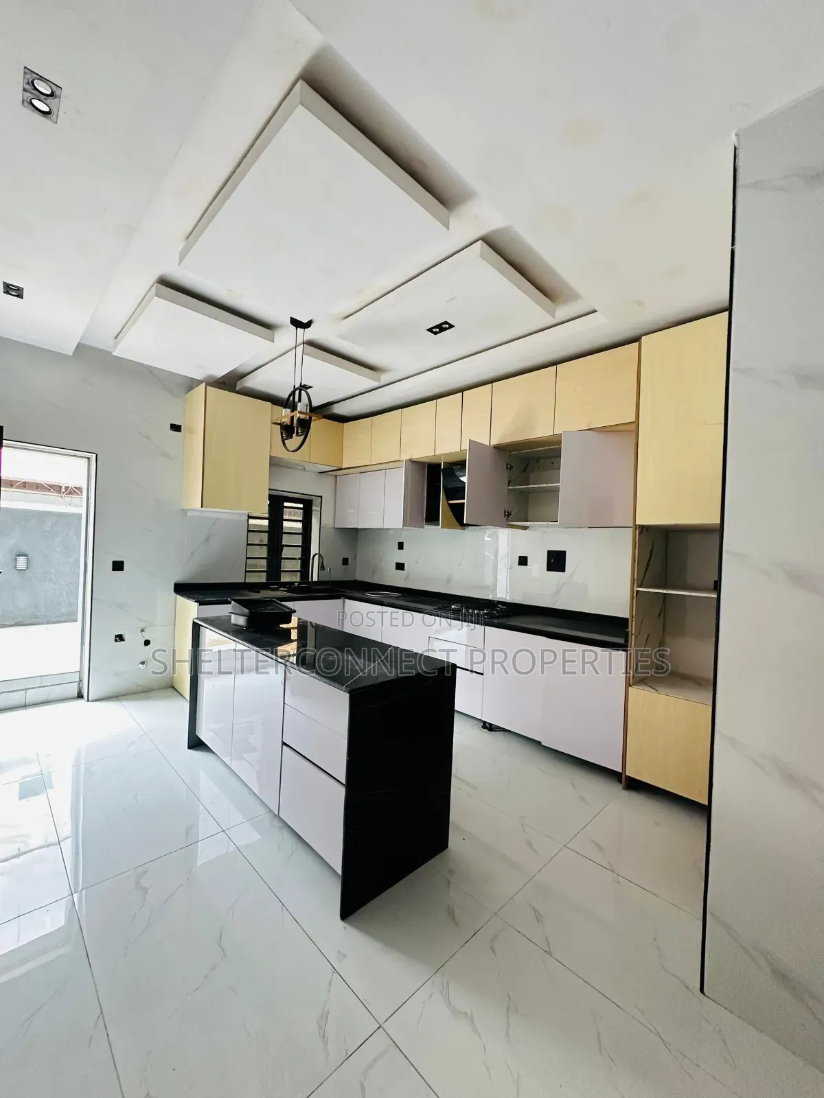 3bdrm Duplex in Lekki for sale