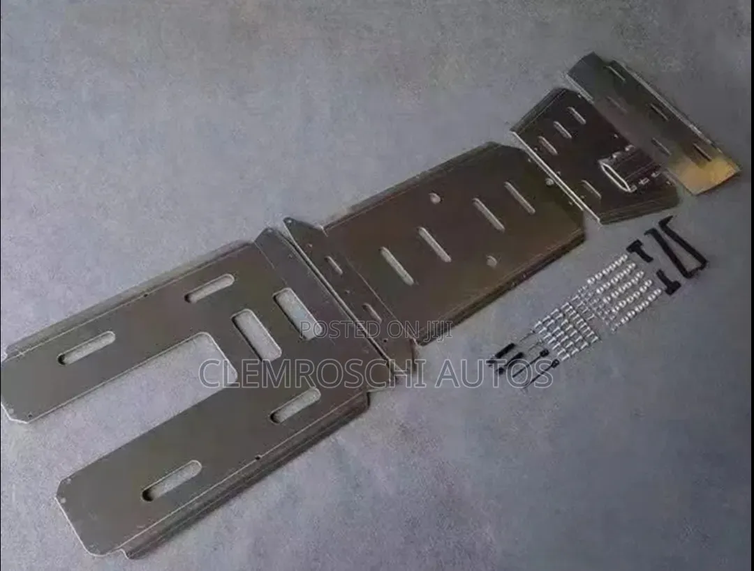 High Quality Certified Complete Under Carriage Engine Gear Cover G63