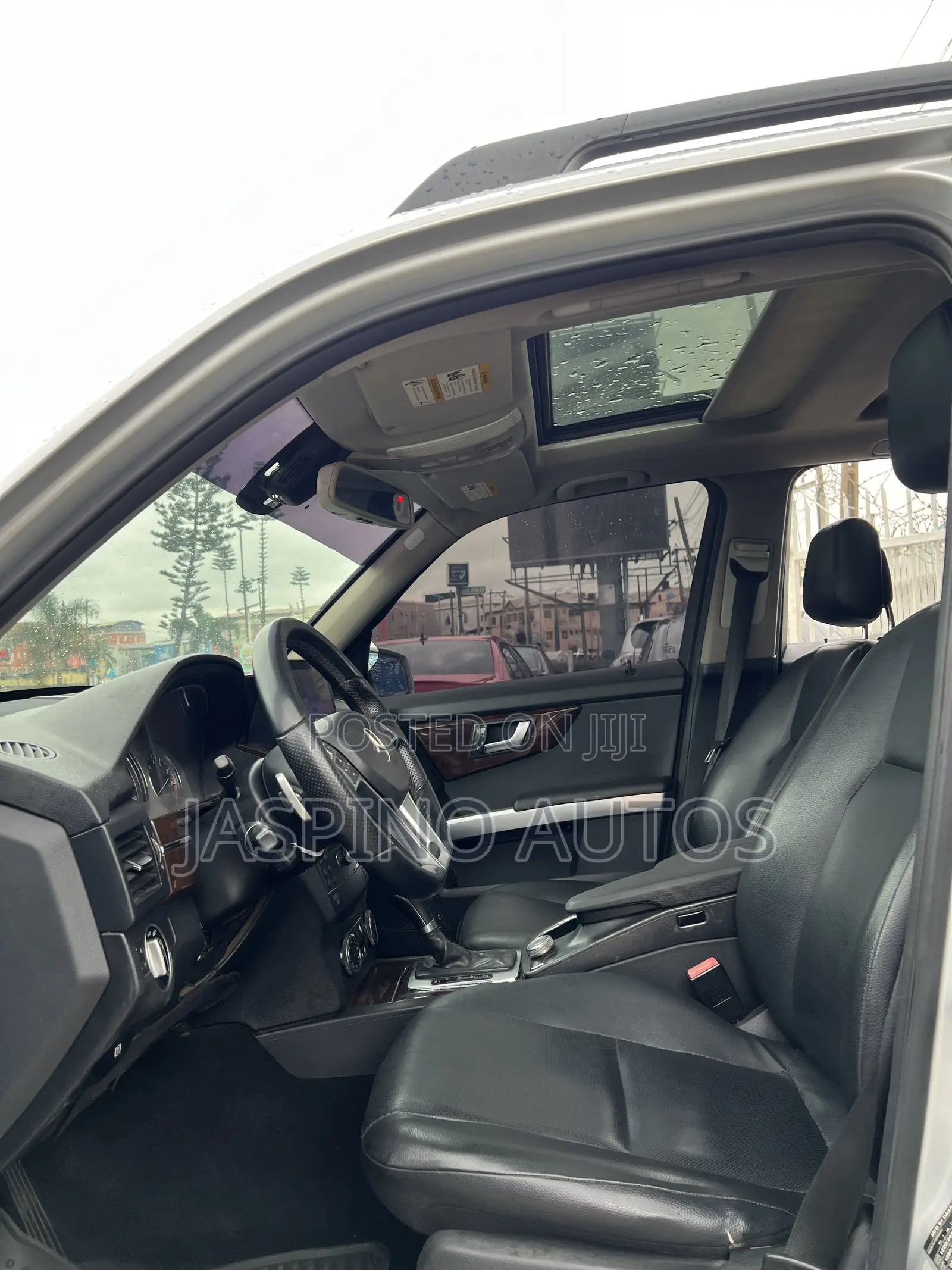 Mercedes-Benz GLK-Class 2010 Silver