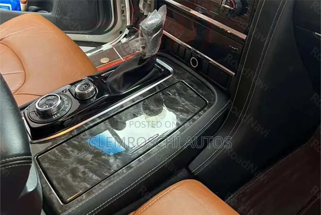 High Quality Certified New Infotainment System Screen Nissan Patrol