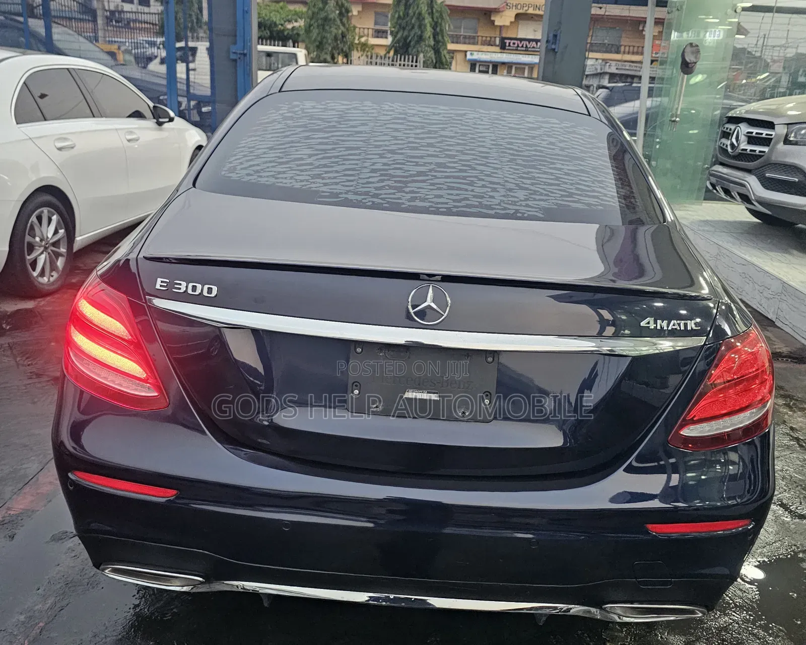 Mercedes-Benz E300 2017 Blue