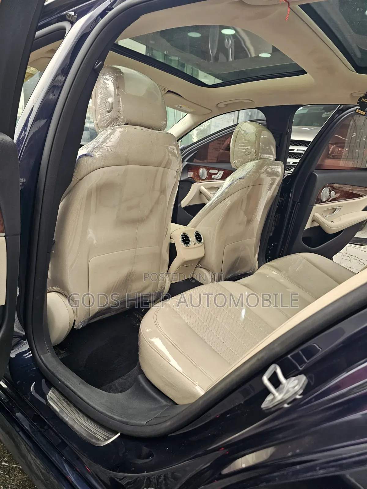 Mercedes-Benz E300 2017 Blue
