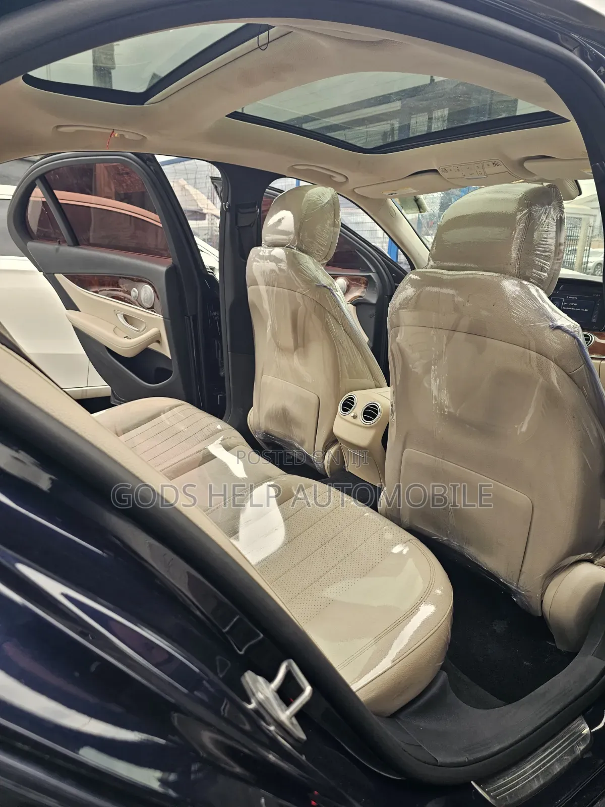 Mercedes-Benz E300 2017 Blue