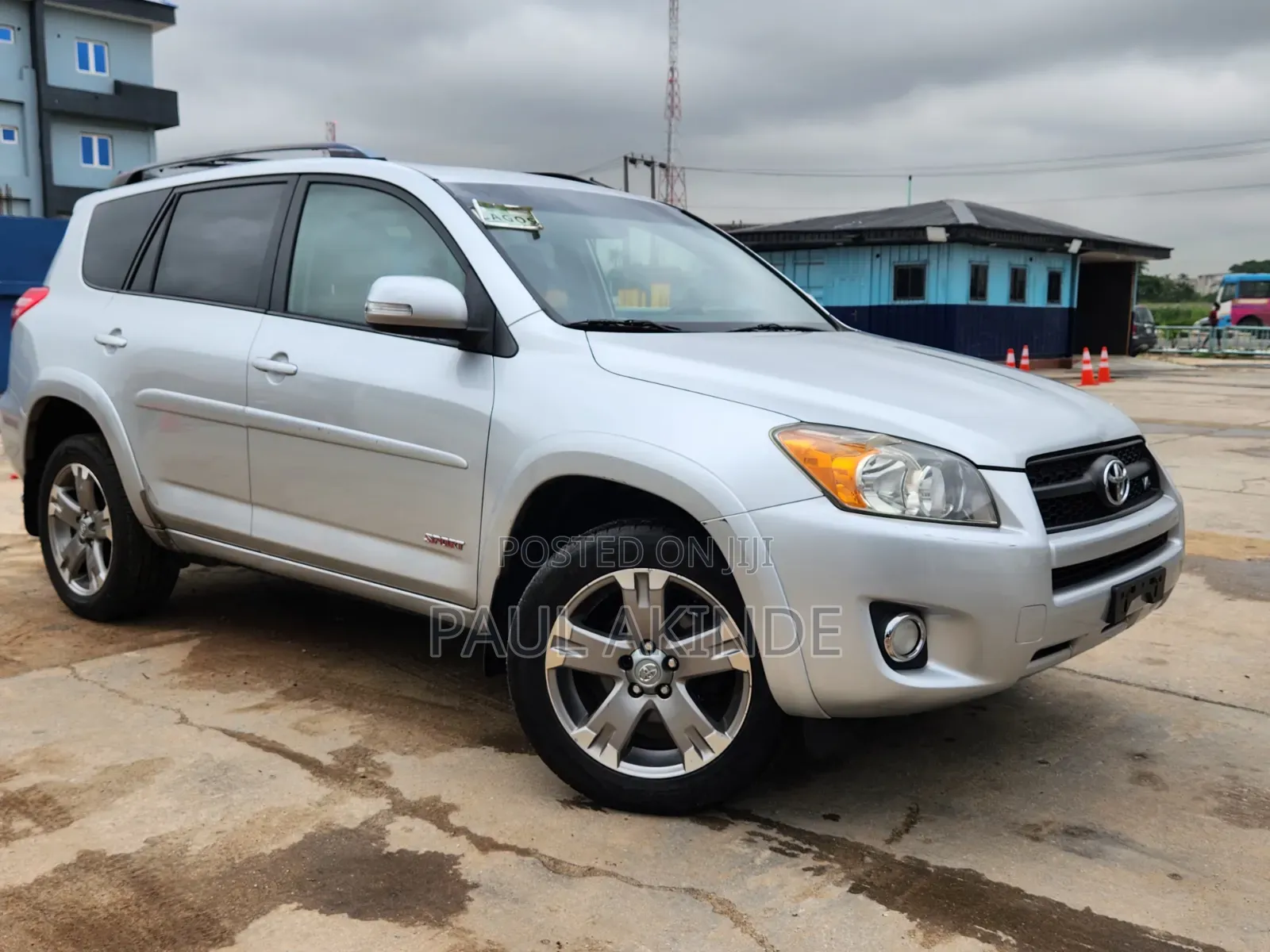 Toyota RAV4 2011 Silver