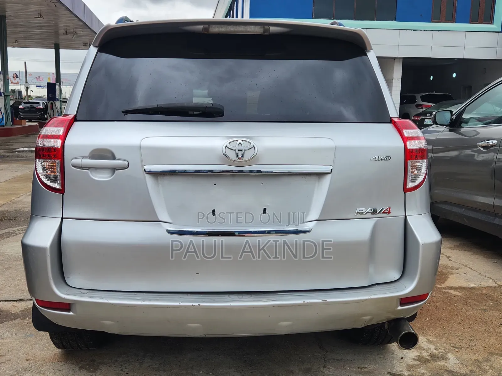 Toyota RAV4 2011 Silver