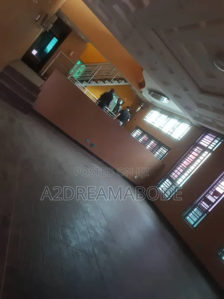 7bdrm Duplex in Omole Phase 1 for rent