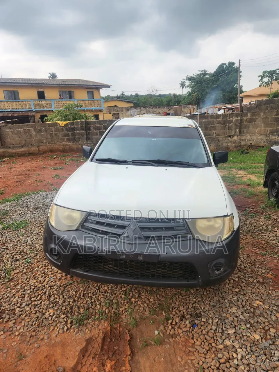 Mitsubishi L200 2009 White