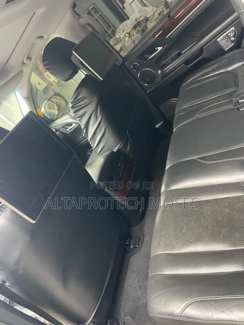 Lexus LX 2017 Gold