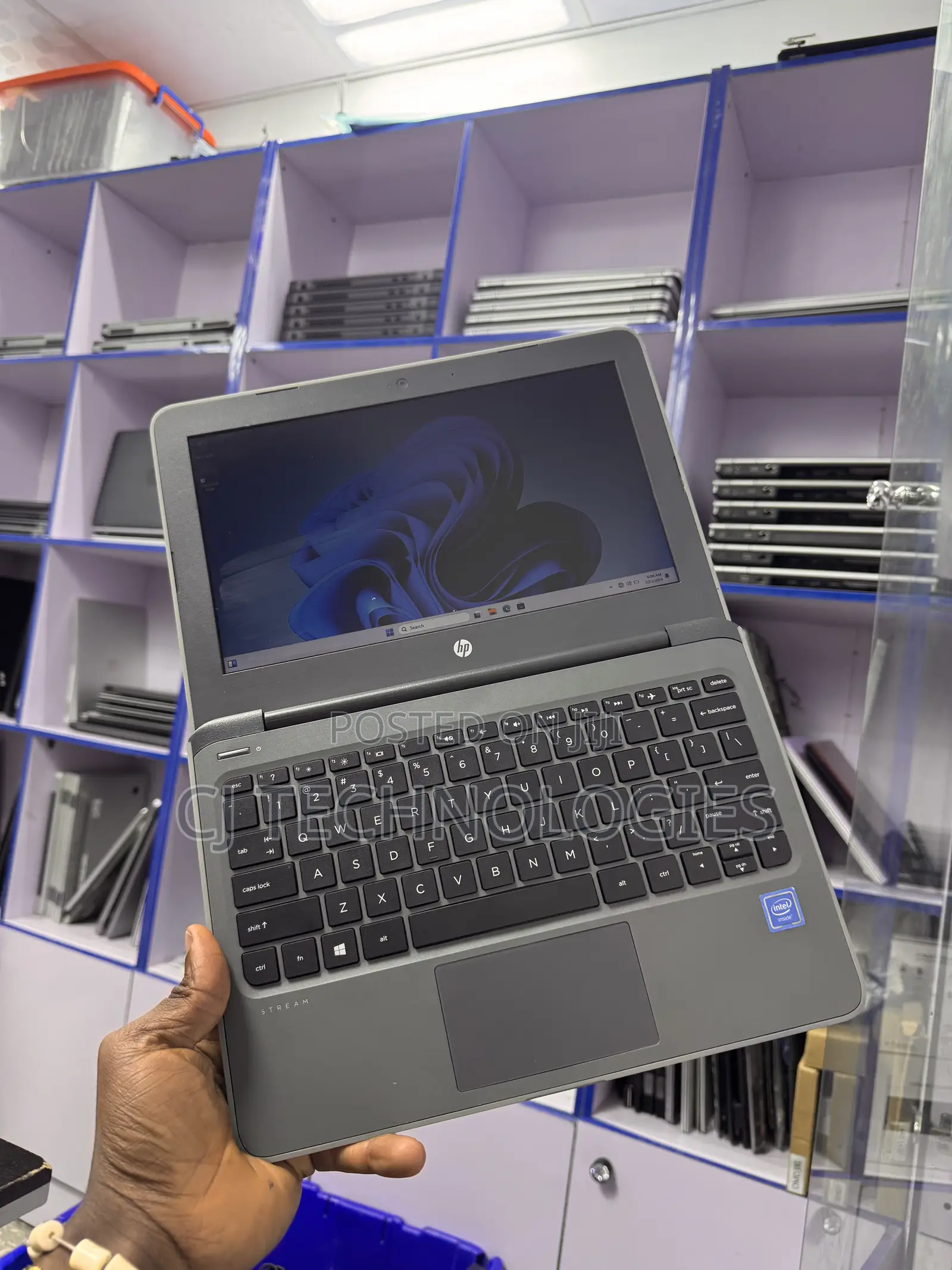 Laptop HP Stream 11 Pro G4 EE 4GB Intel Celeron SSD 60GB