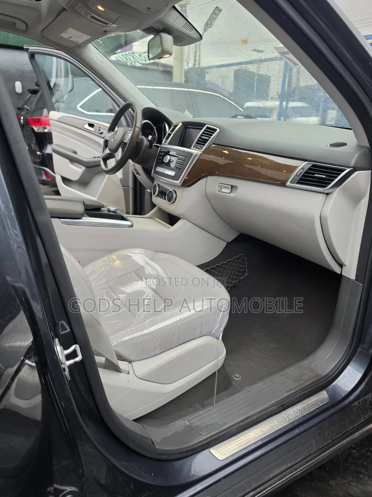 Mercedes-Benz M Class 2012 Gray