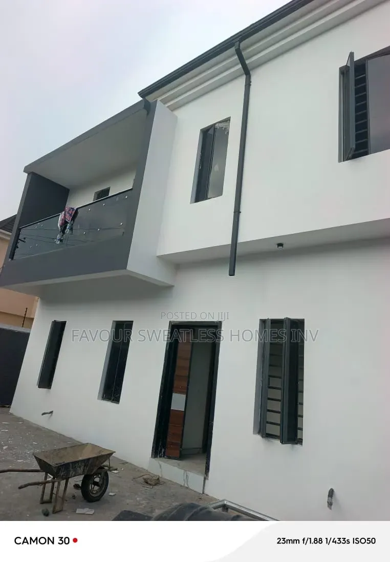 5bdrm Duplex in Magodo Ph1, GRA Phase 1 for sale