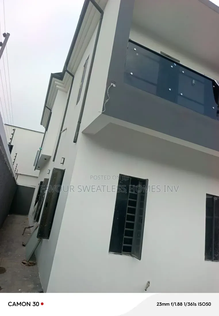 5bdrm Duplex in Magodo Ph1, GRA Phase 1 for sale