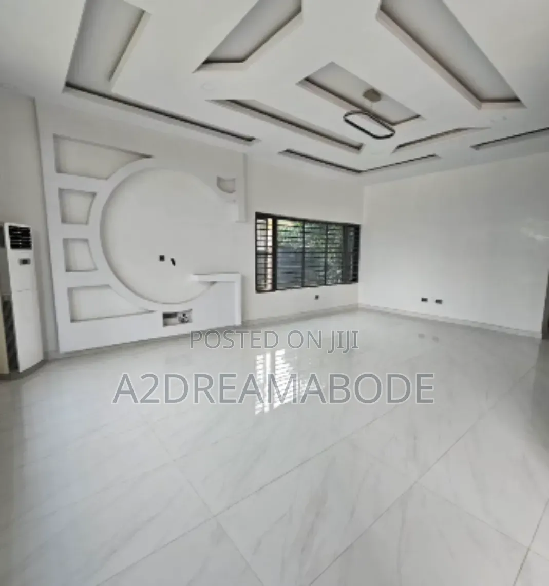 4bdrm Duplex in Ikeja Gra for rent