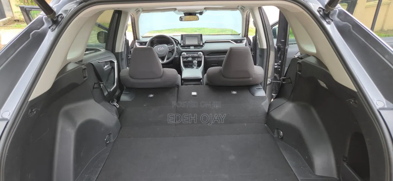 Toyota RAV4 2019 Blue