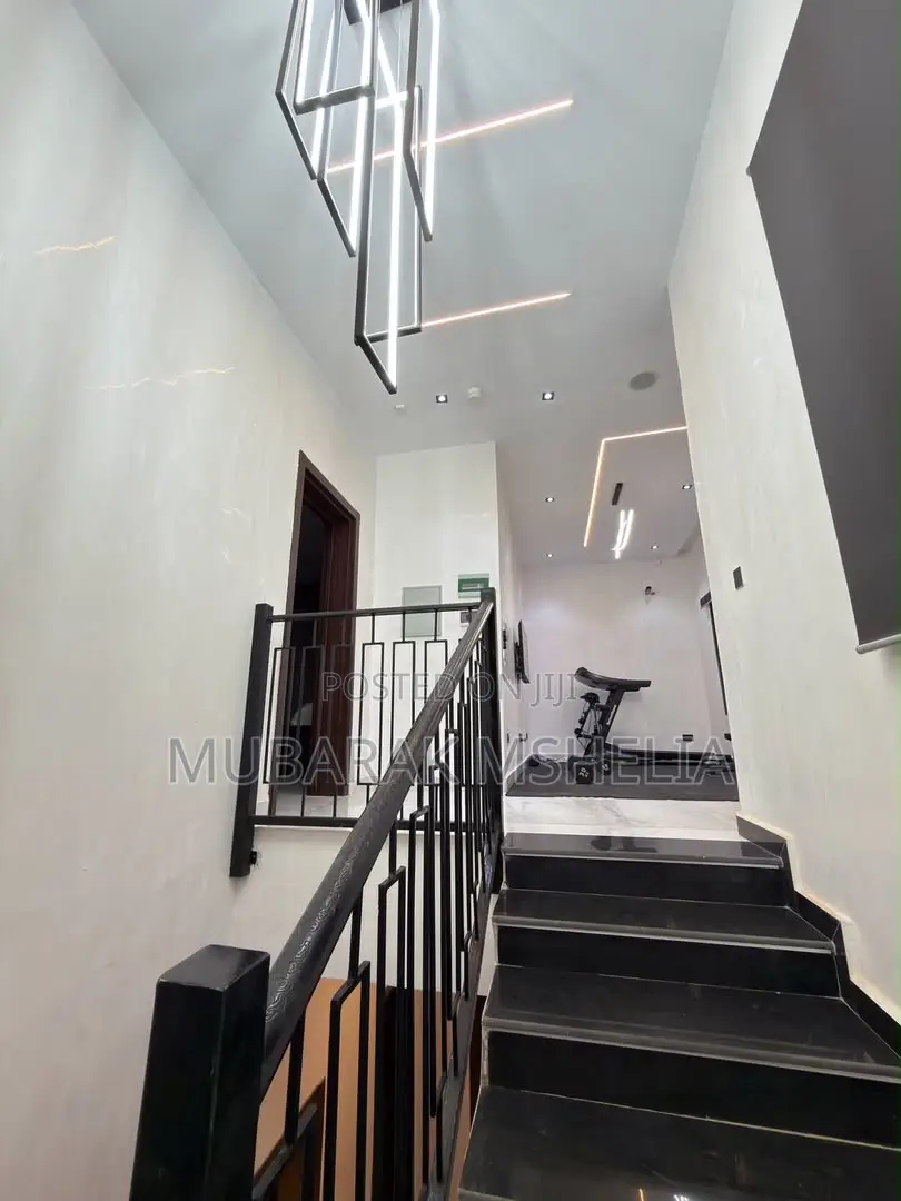 Furnished 4bdrm Duplex in Jahi for sale