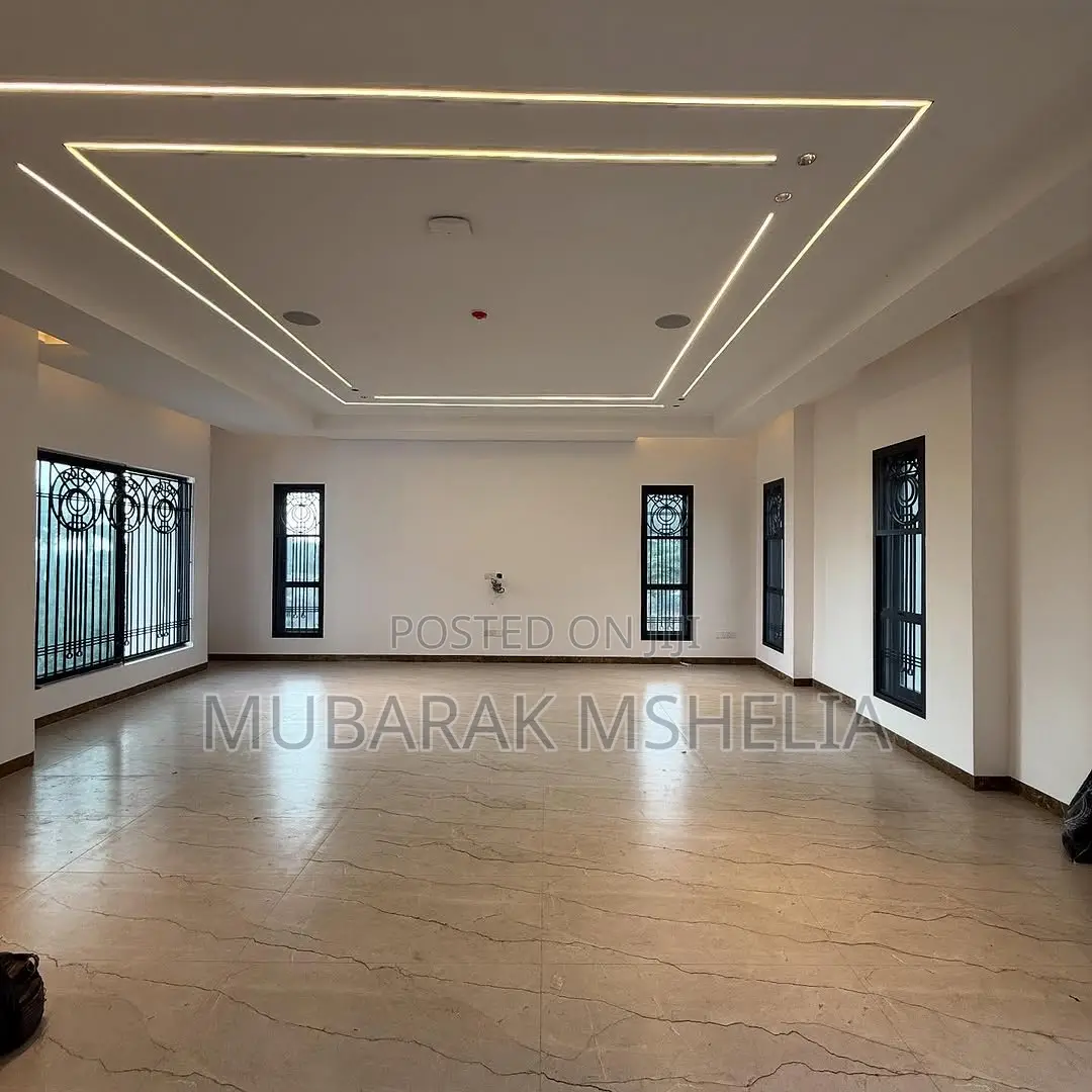 7bdrm Duplex in Maitama for sale