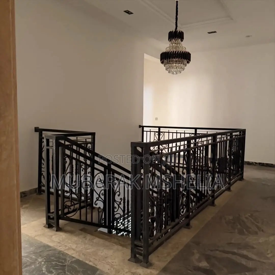 7bdrm Duplex in Jabi for sale