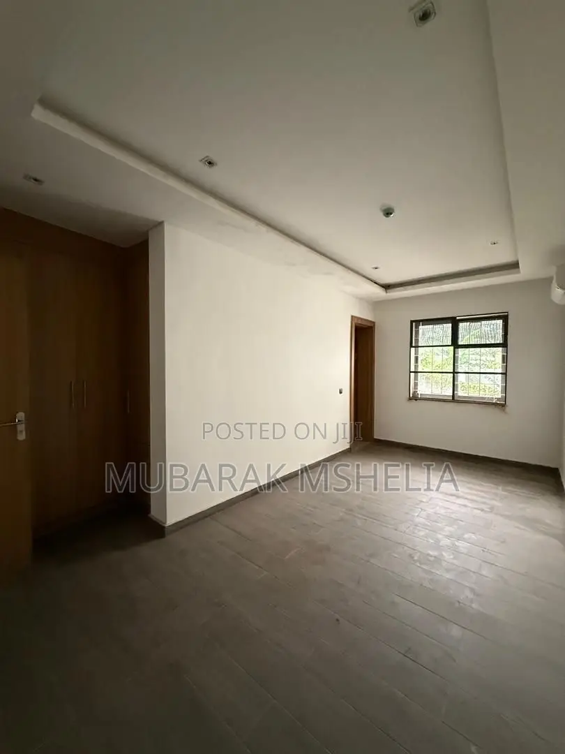 4bdrm Duplex in Wuse 2 for sale