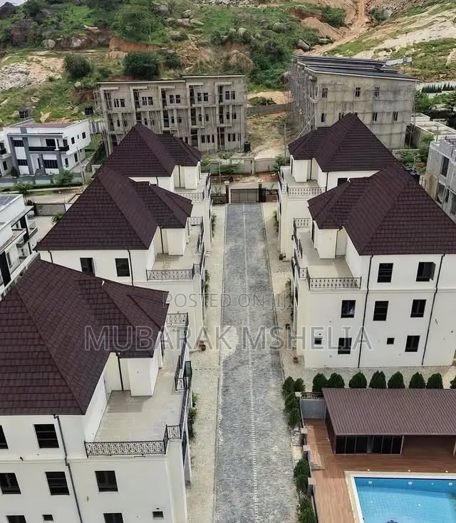 5bdrm Duplex in Katampe Extension for sale