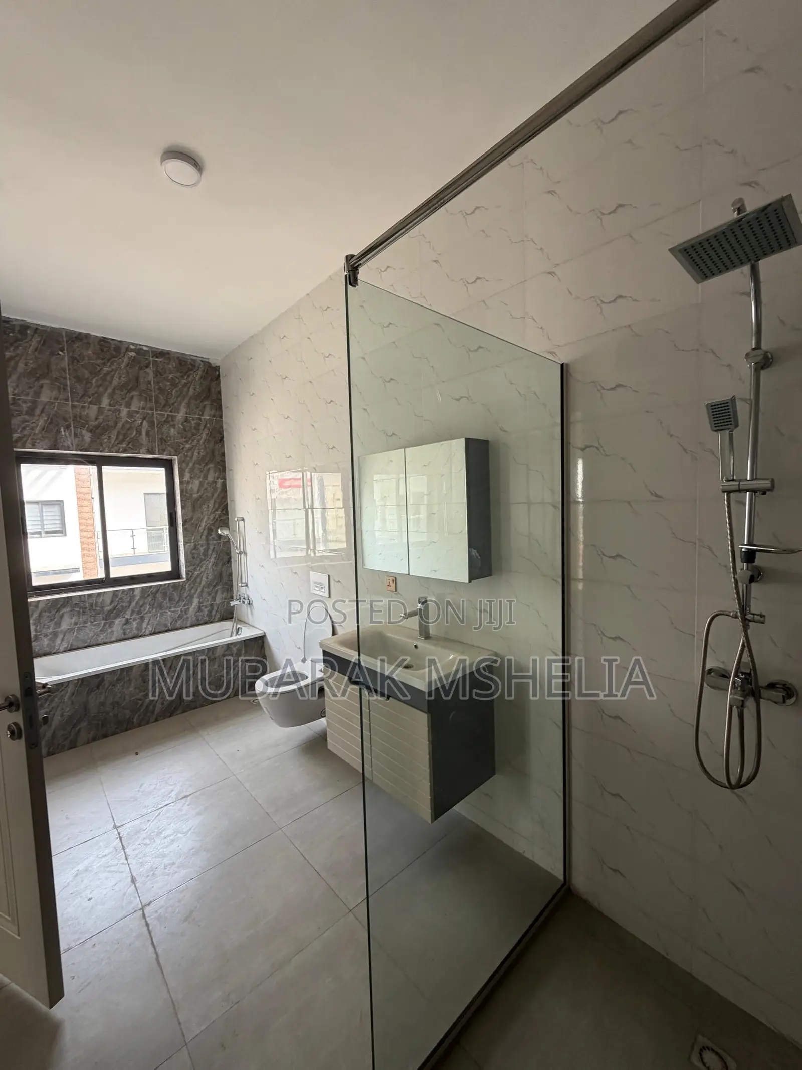 5bdrm Duplex in Jahi for sale