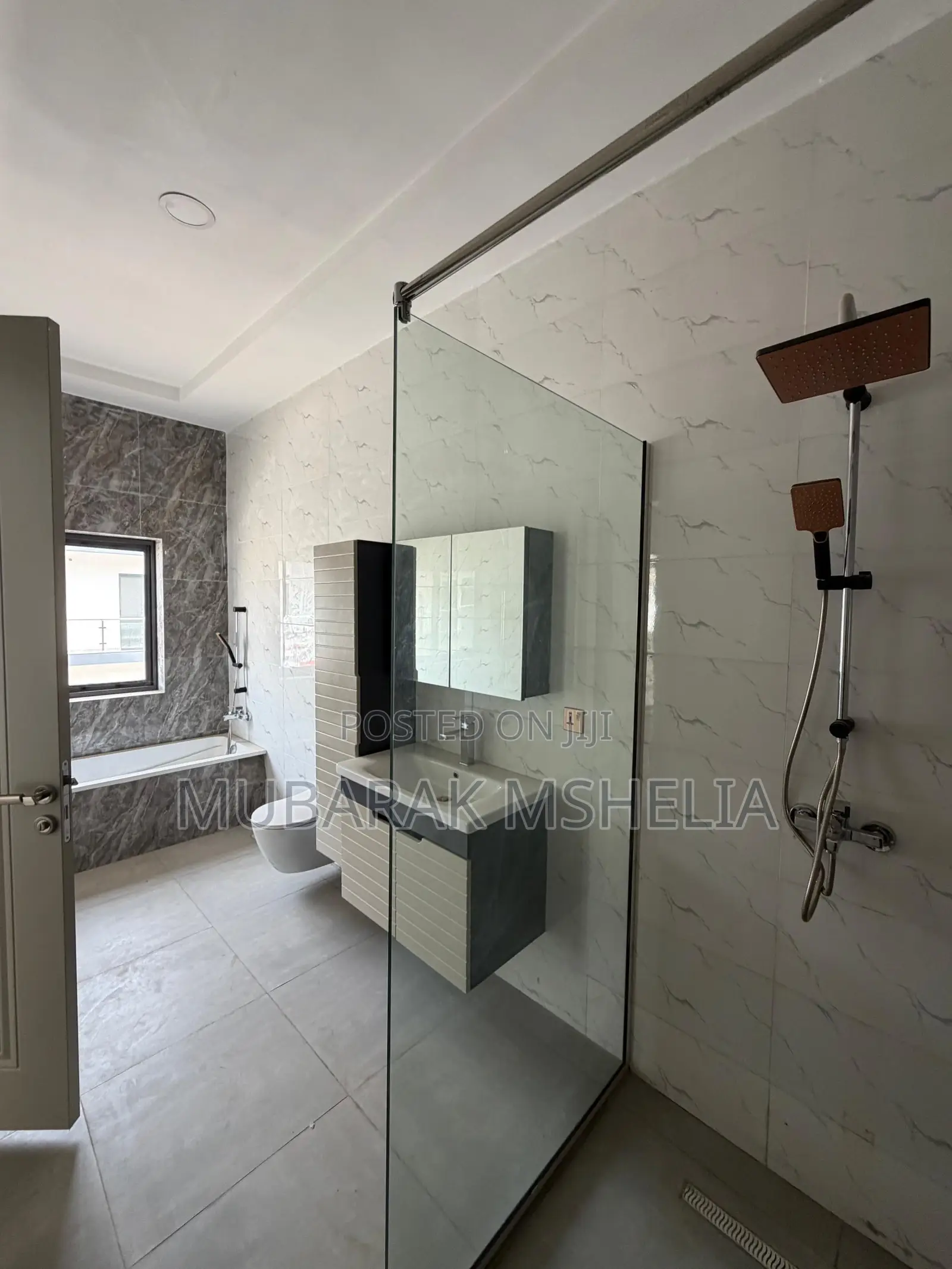 5bdrm Duplex in Jahi for sale