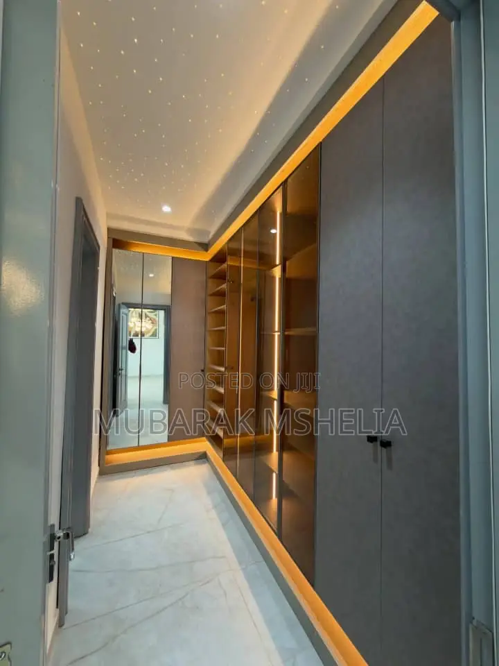 5bdrm Duplex in Zone 4 / Wuse for sale