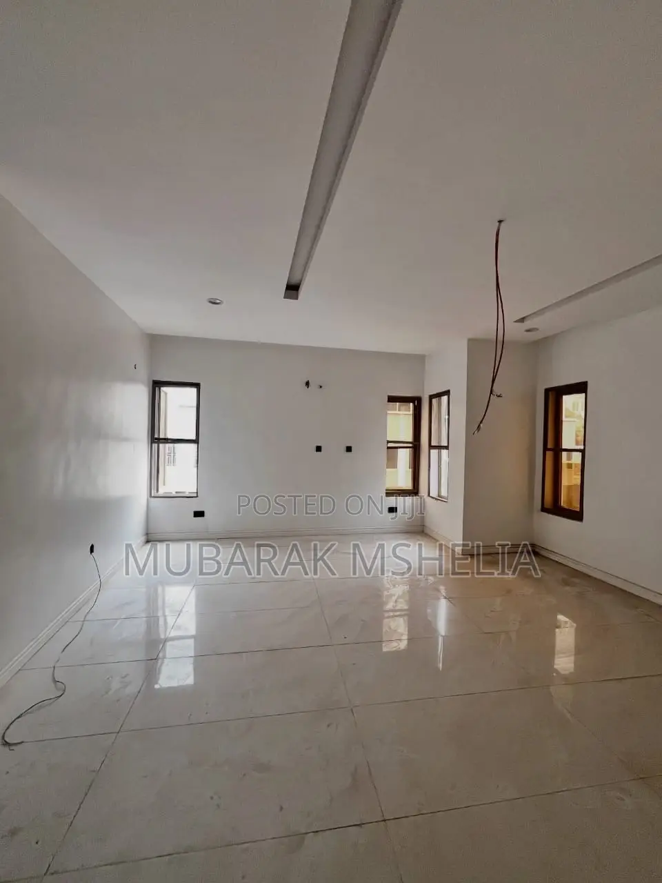 5bdrm Duplex in Guzape District for sale