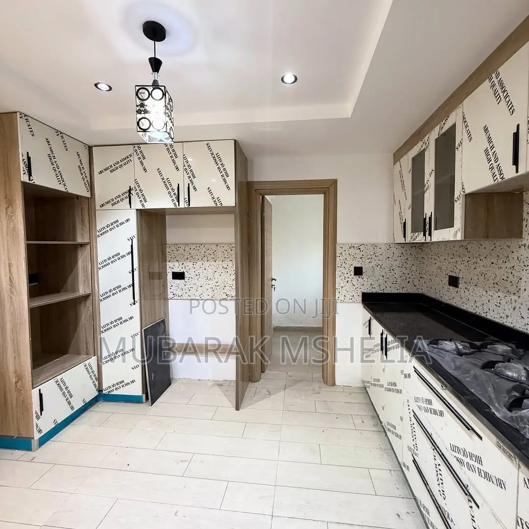 4bdrm Duplex in Jabi for sale