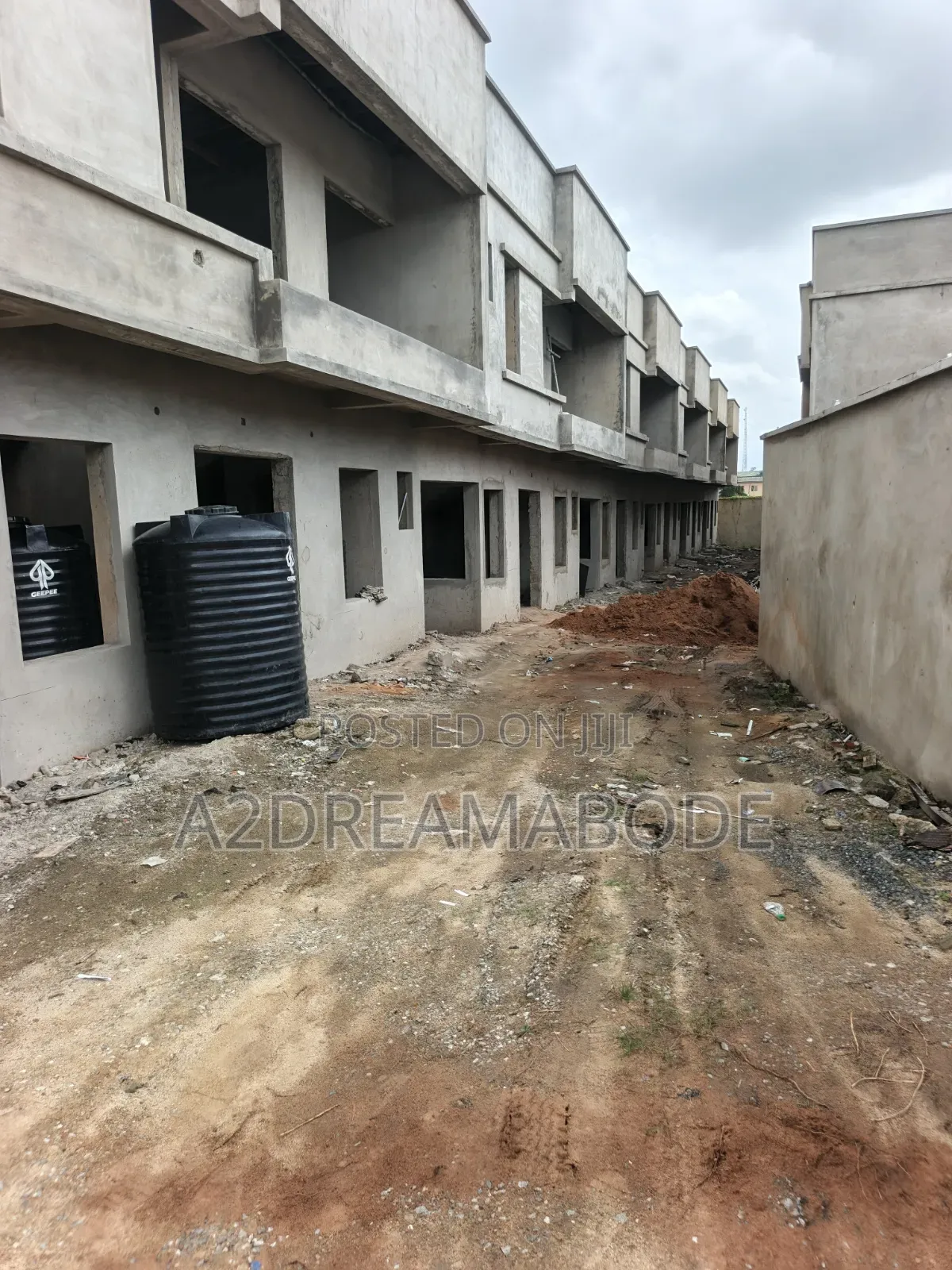 3bdrm Duplex in Gbagada Phase 1/ for sale