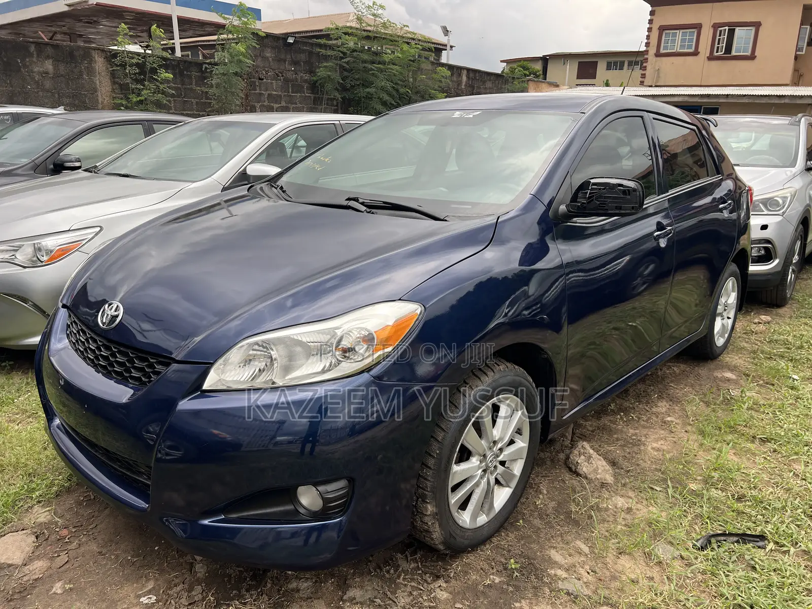 Toyota Matrix Hatchback FWD (1.8L 4cyl 5M) 2010 Blue