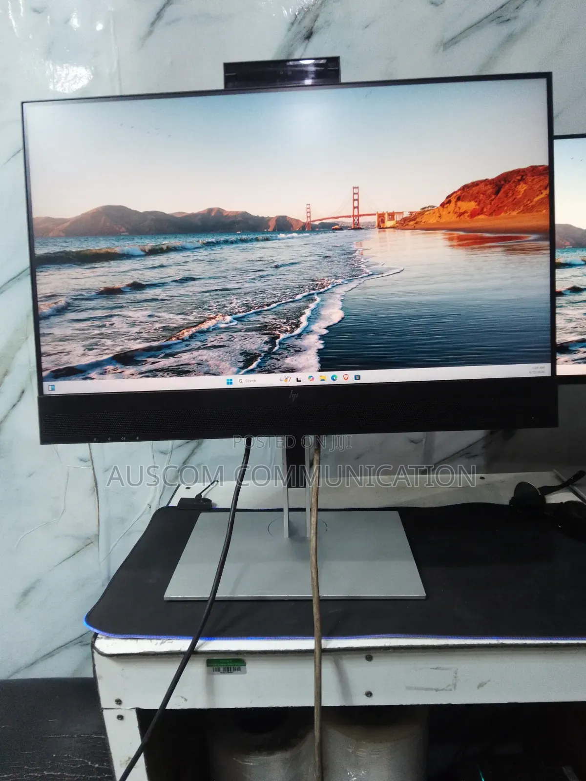 Hp 24" Fhd1920x1080 16:9 Ratio 60hz Ips Inbuilt Speakers And Webcam