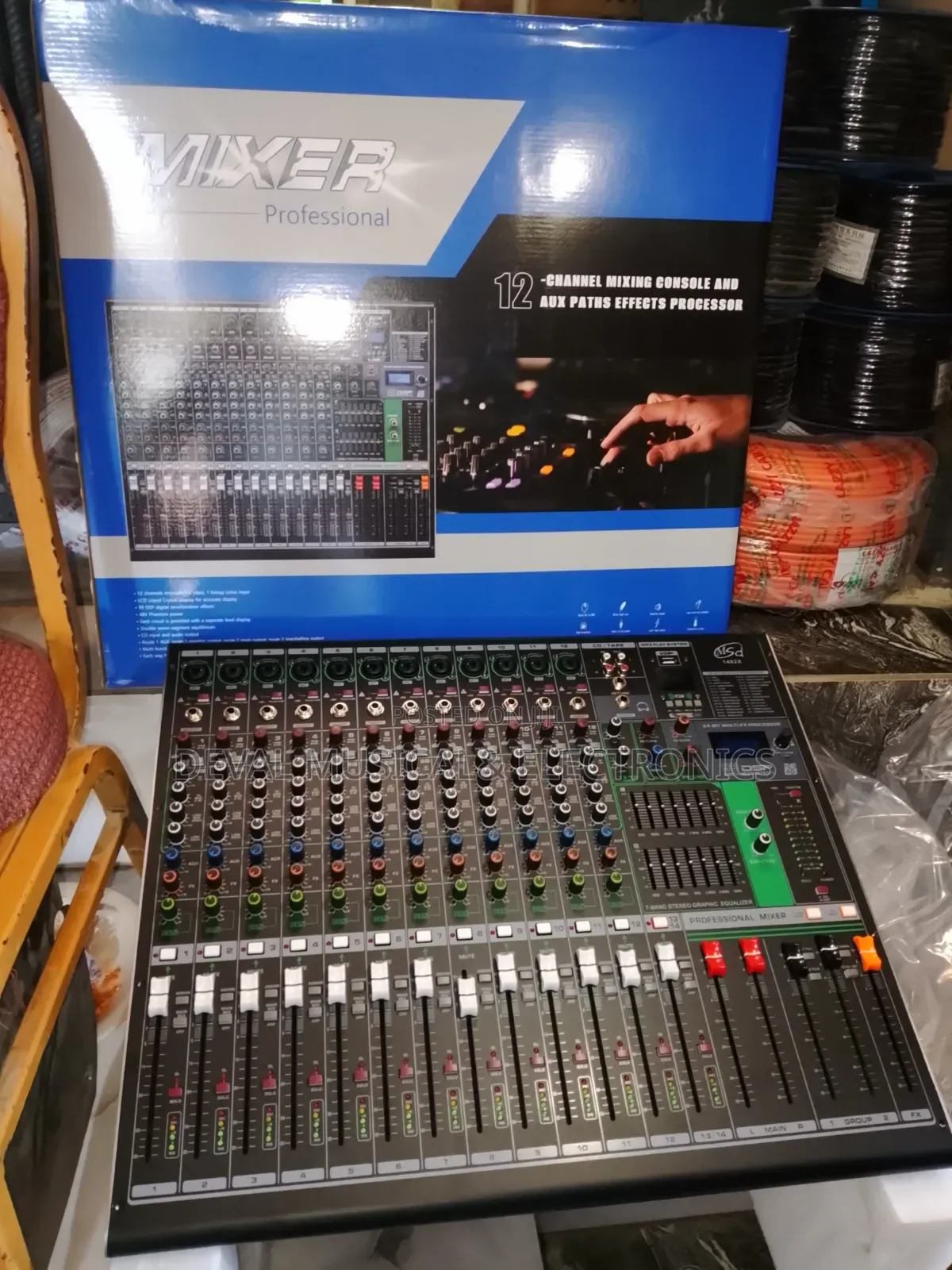 12channels Analogue Mixer