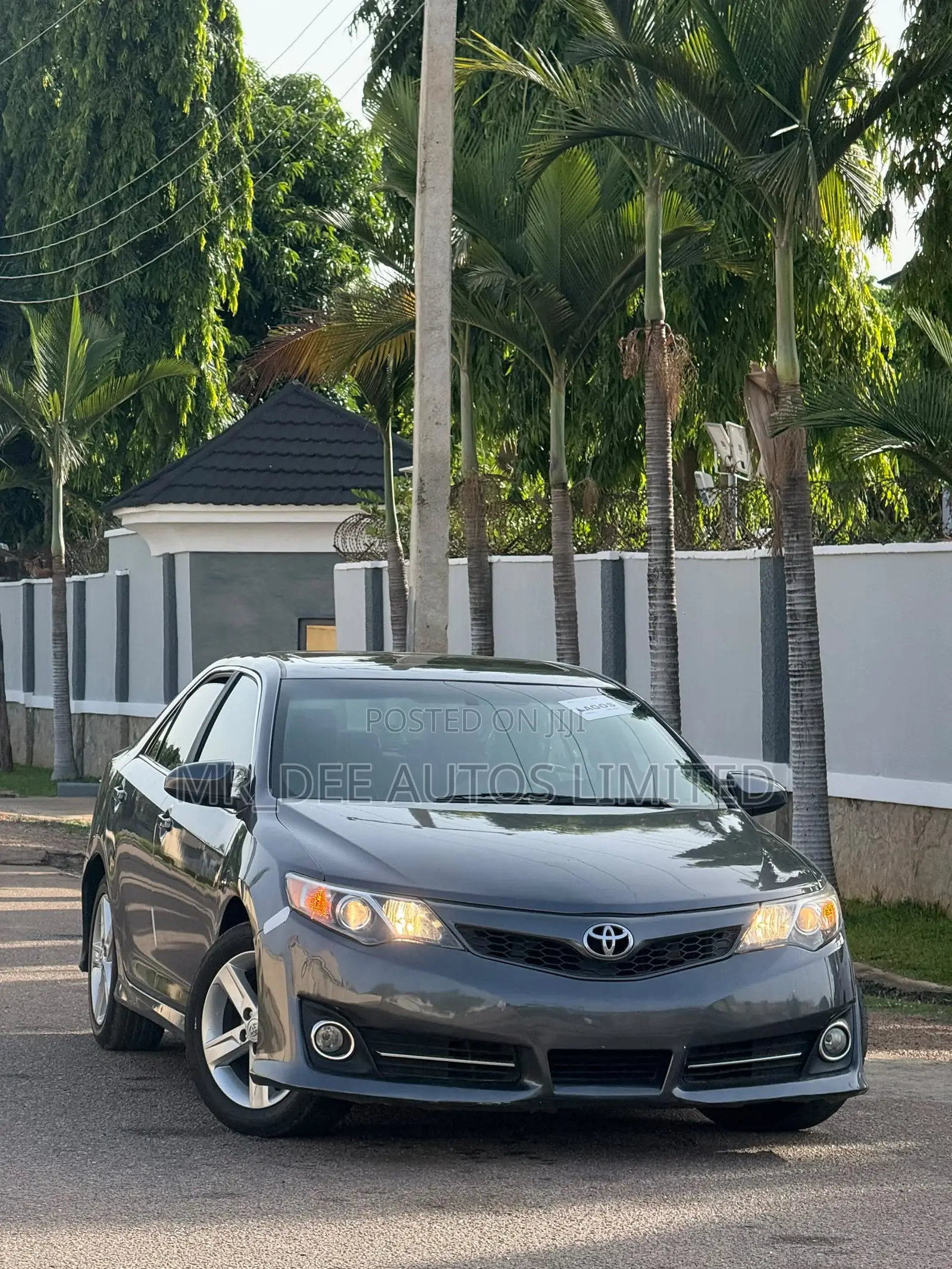 Toyota Camry 2012 Gray