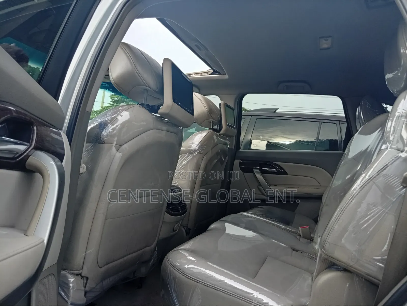 Acura MDX Advance Package SUV AWD (3.7L 6cyl 6A) 2011 Silver