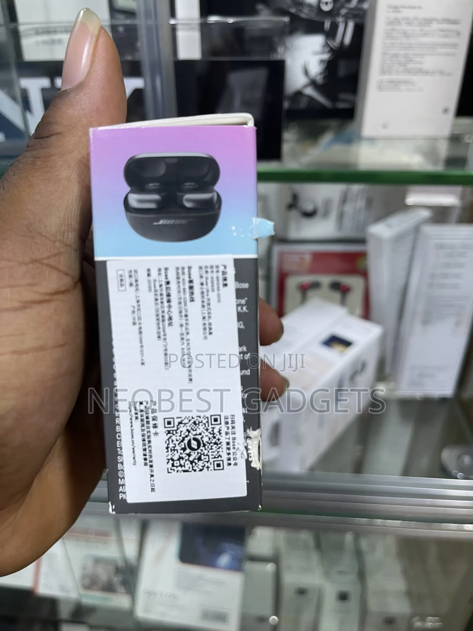 Black Bose Ultra Open Earbuds