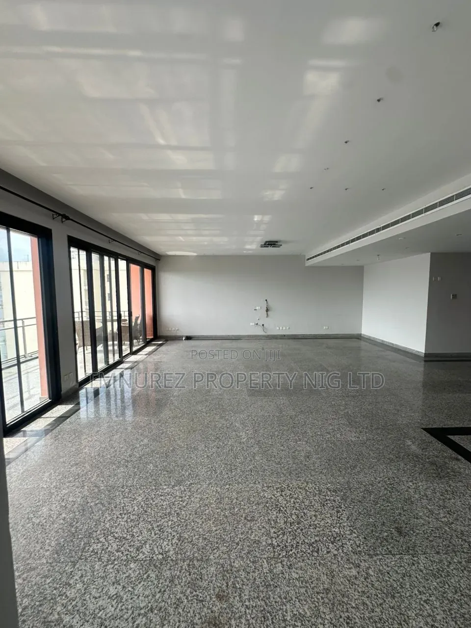 4bdrm Penthouse in Banana Island for rent