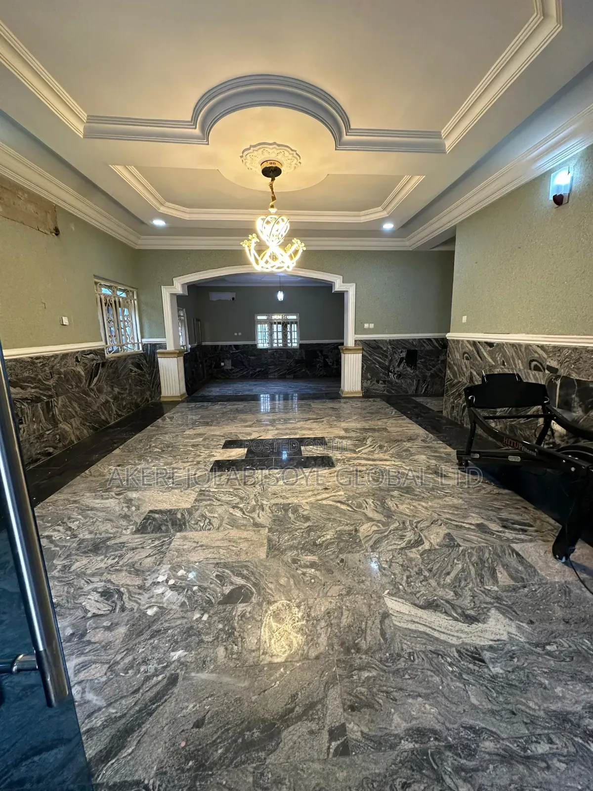4bdrm Duplex in In An Estate Around for sale