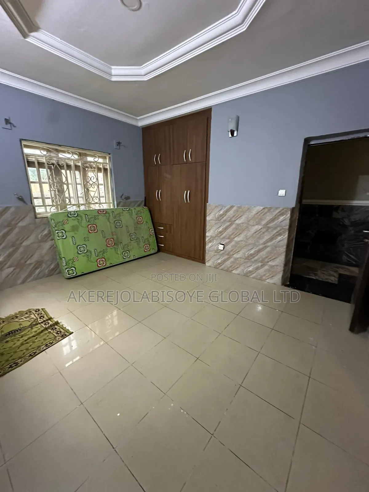 4bdrm Duplex in In An Estate Around for sale