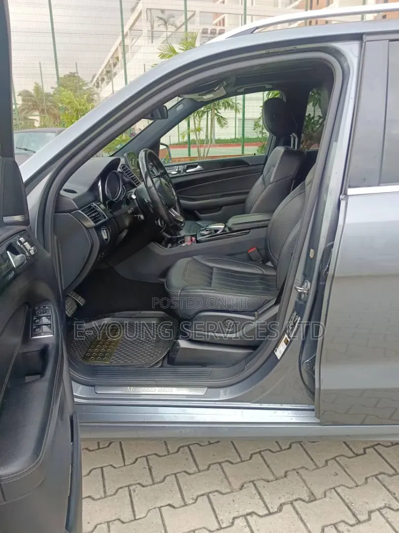 Mercedes-Benz GLE-Class 2019 Gray