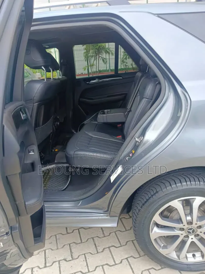 Mercedes-Benz GLE-Class 2019 Gray