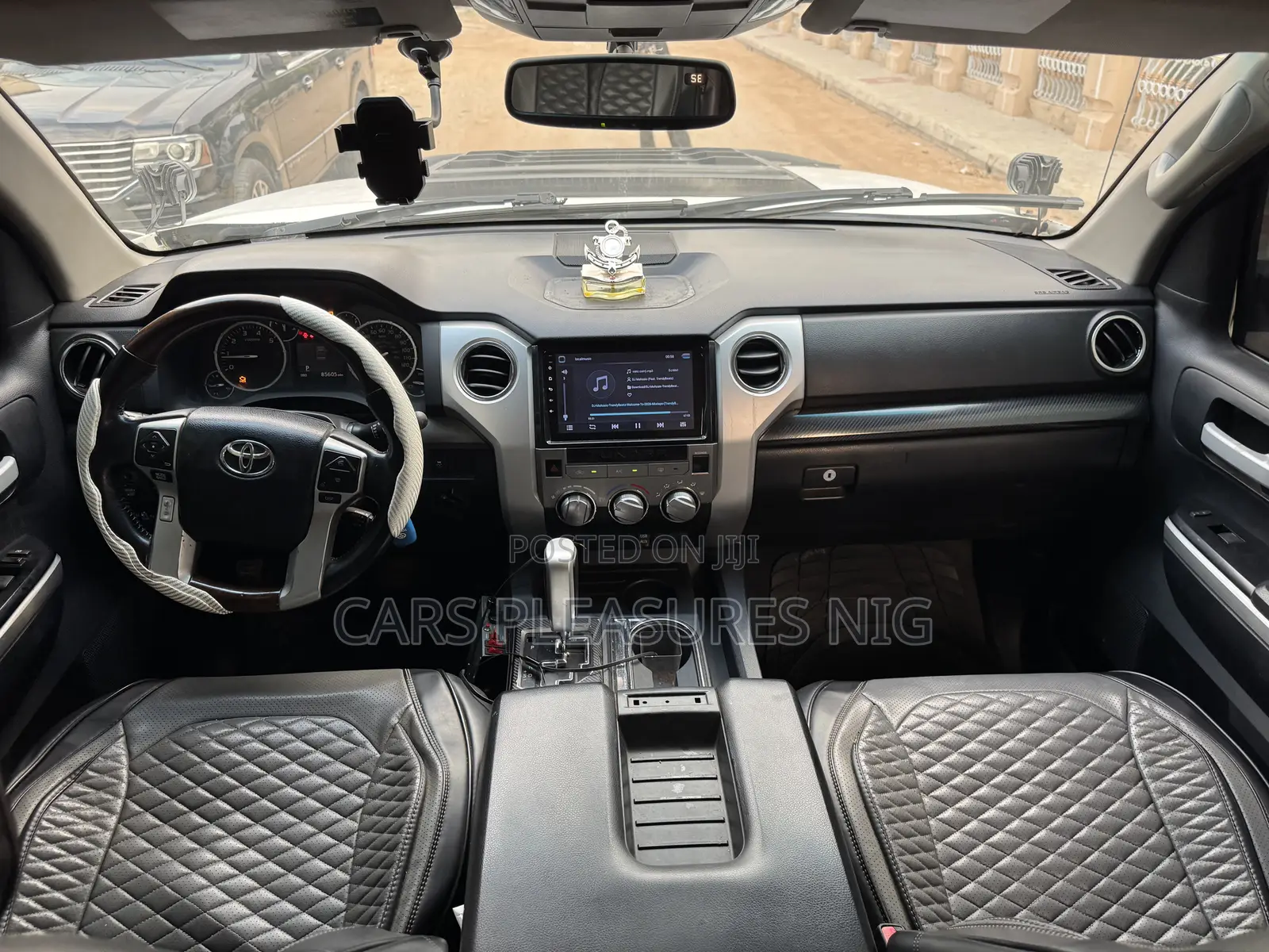 Toyota Tundra 2014 White