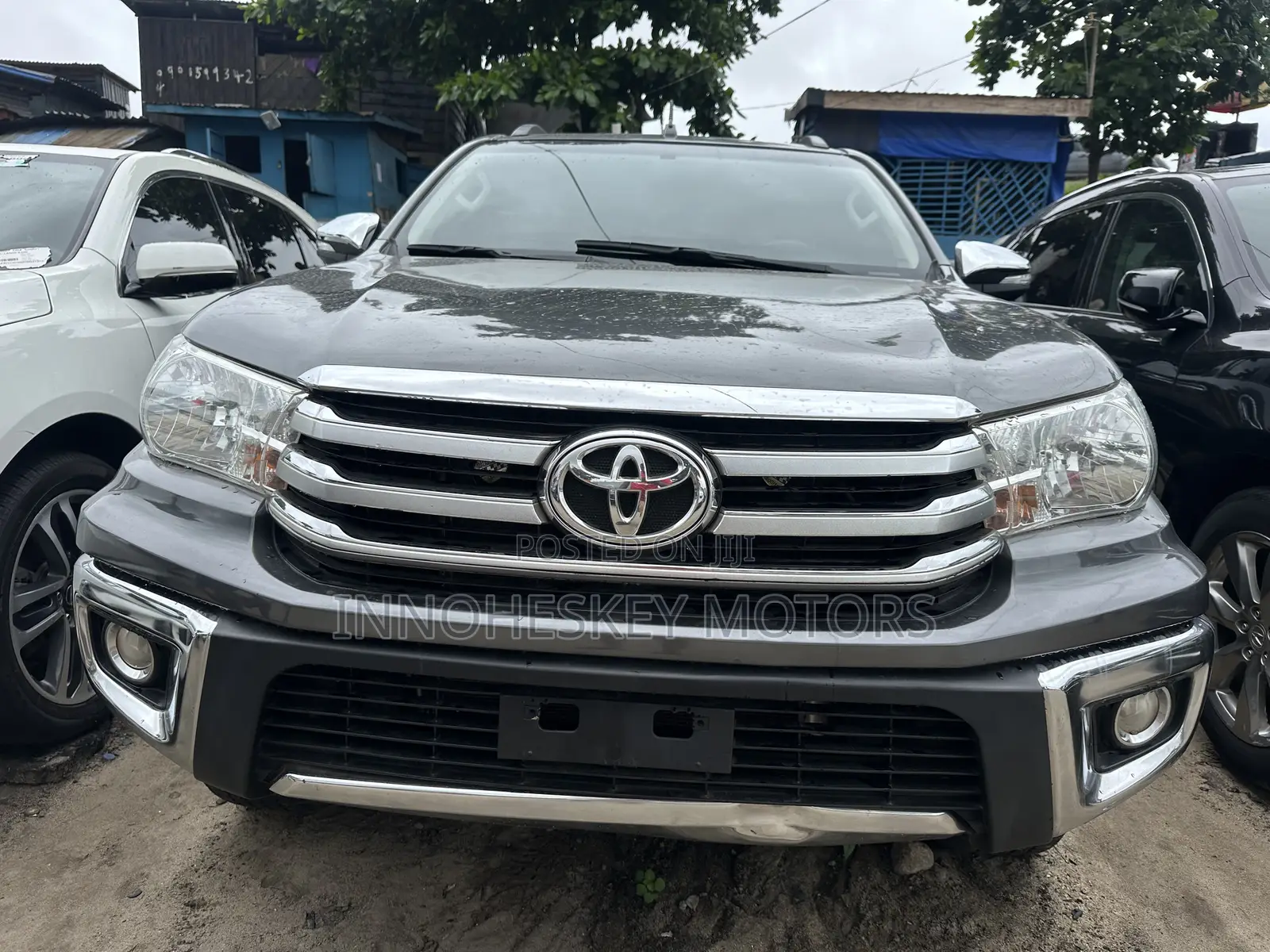 Toyota Hilux 2021 Gray