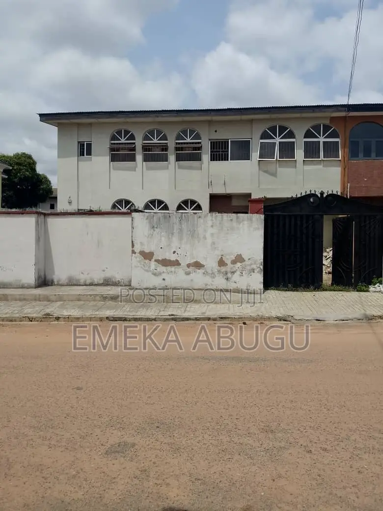 4bdrm Duplex in Oluyole Estate for sale