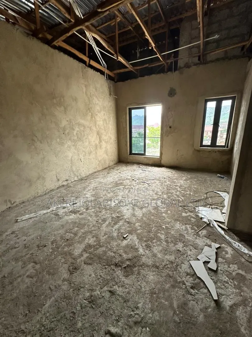4bdrm Duplex in Katampe Abuja (7Min for sale