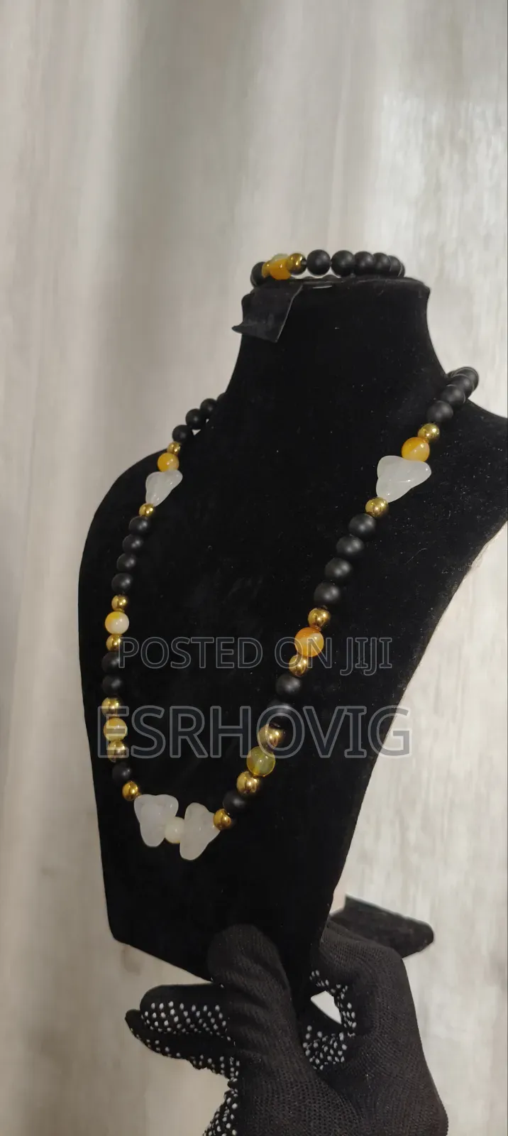 The Model Trendy Stone Mixed Bead