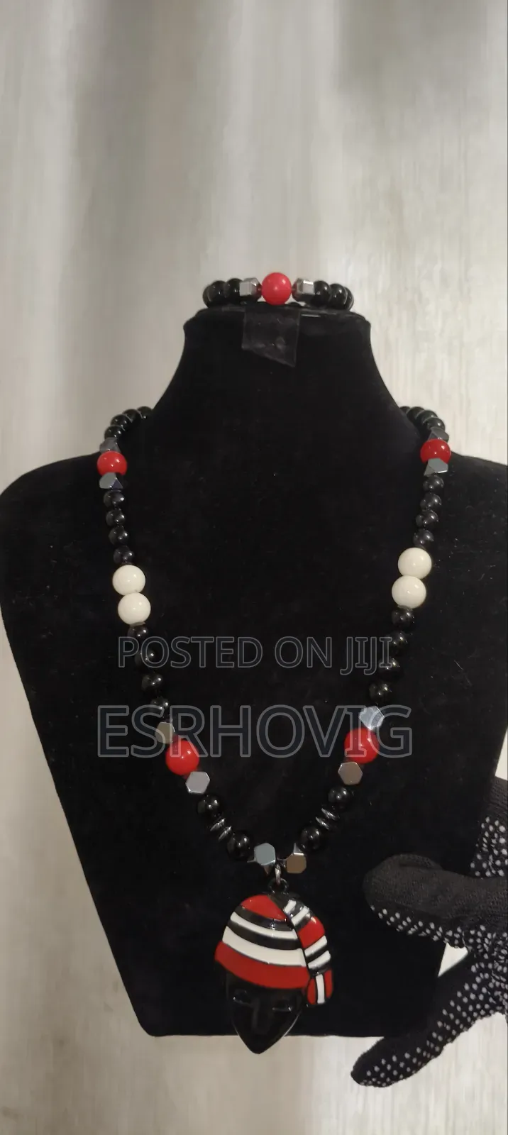 High Quality Stoned Bead