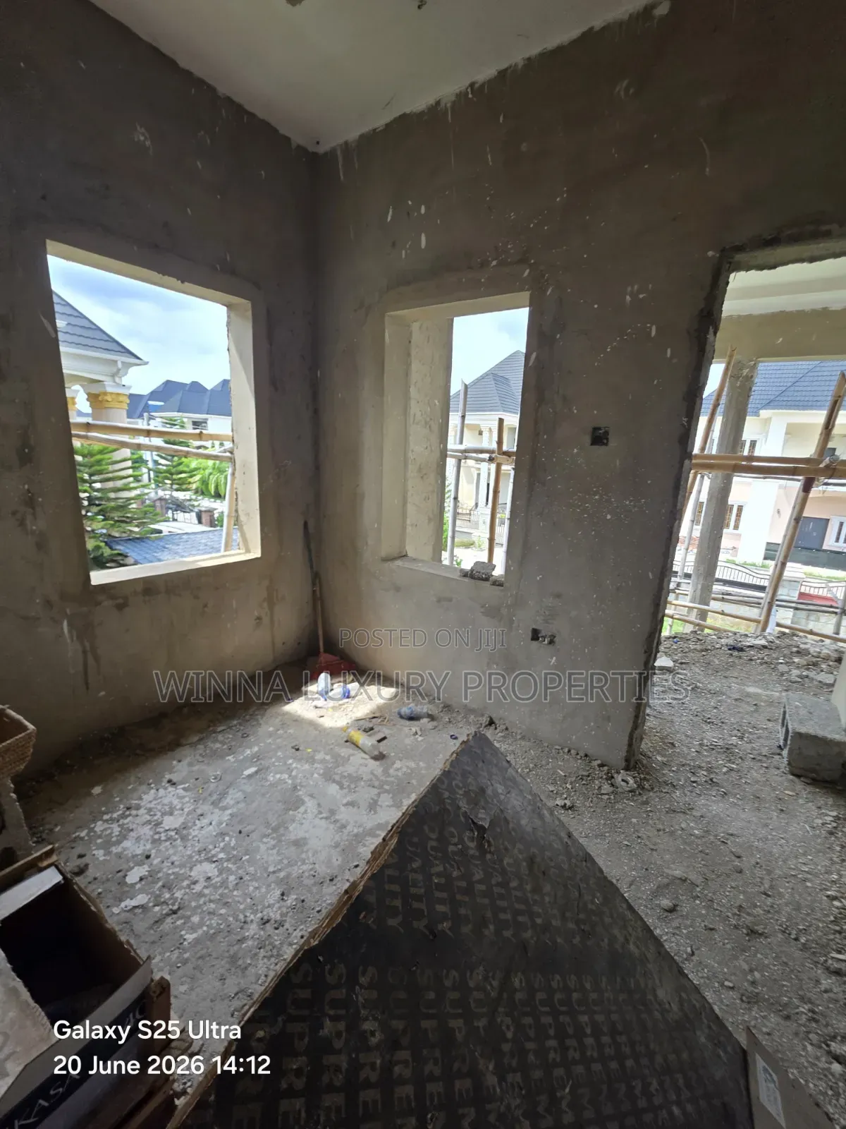 5bdrm Duplex in River Park Estate, Lugbe District for sale