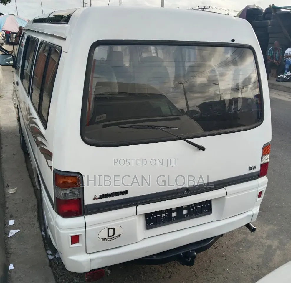 Mitsubishi L300 2010 White
