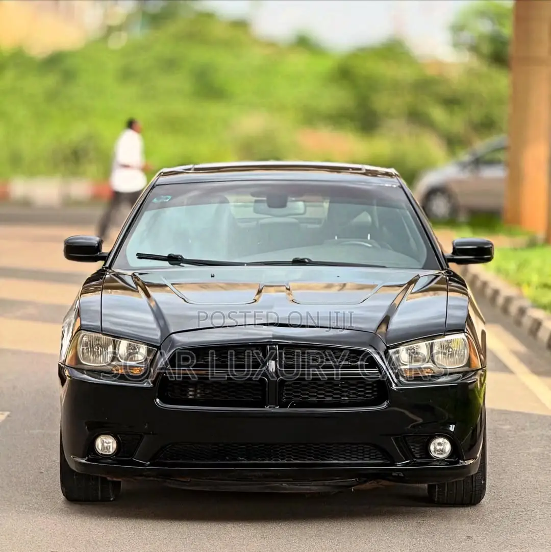 Dodge Charger SXT 2013 Black