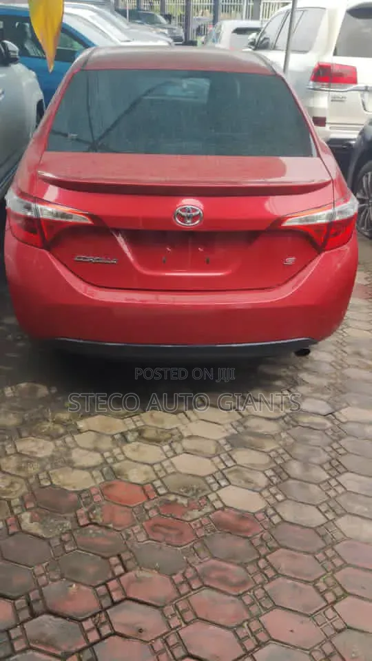 Toyota Corolla 2014 Red